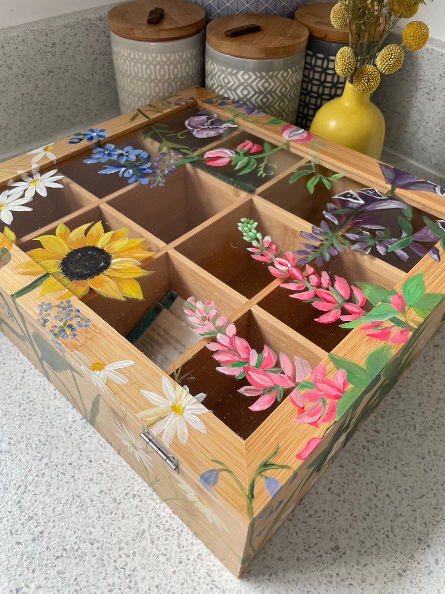 Floral tea box 
