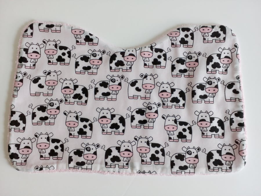 Burp cloth, moo cow design, baby burp cloth, baby accessories, nursery