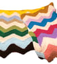 Colourful handmade knitted blanket - zigzag design - Image 3