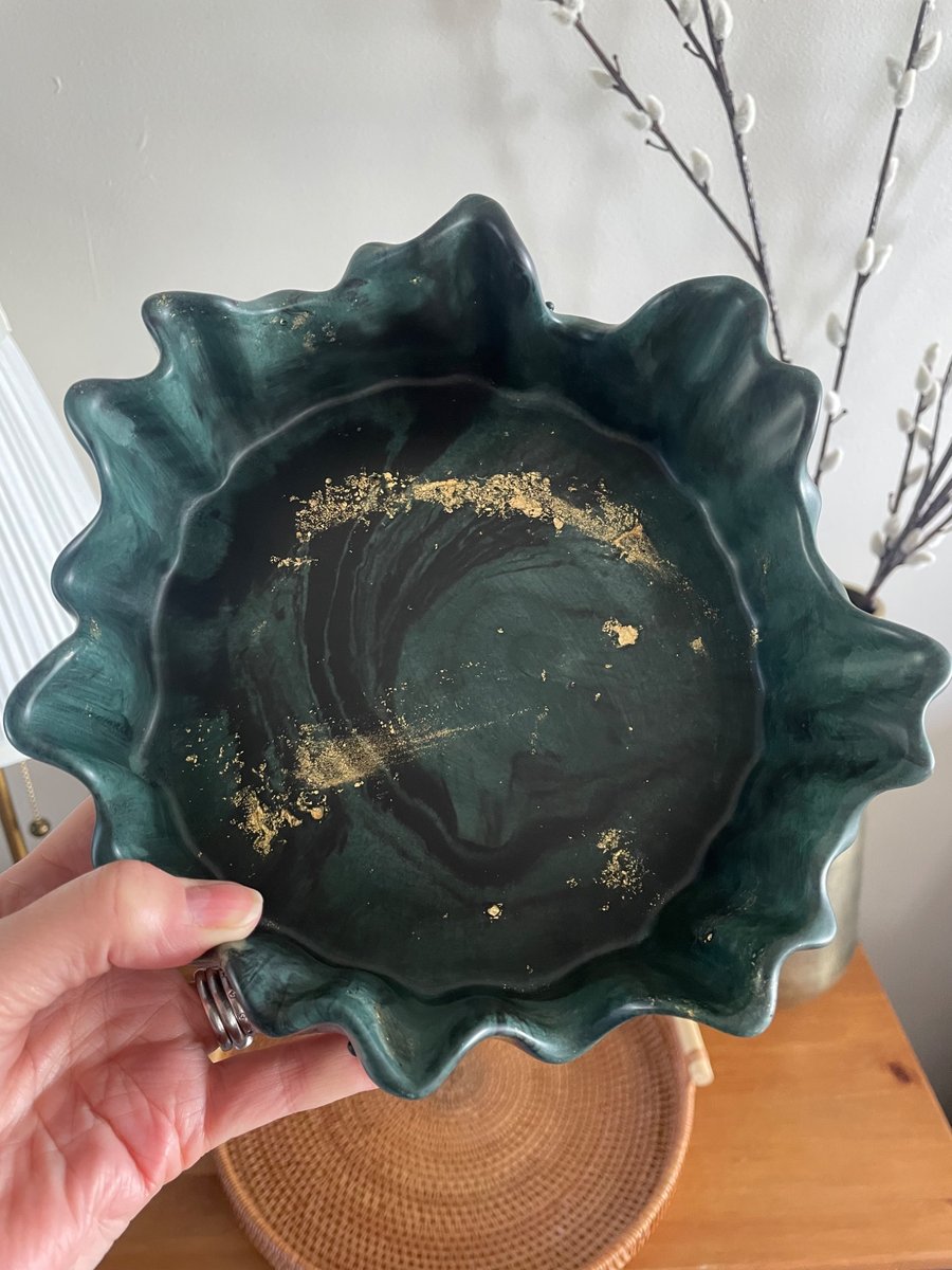 Handmade marble effect irregular ragged edge bowl 20cm