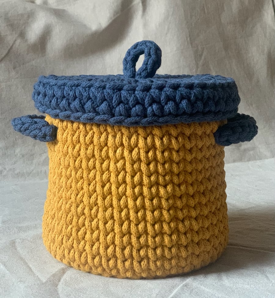 Crocheted storage, decorative basket with a lid. Made to order