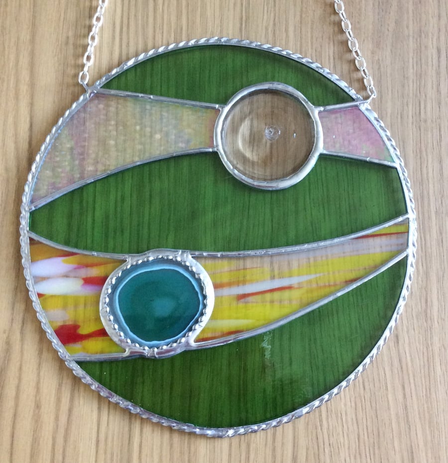 Abstract green circular suncatcher (0342)