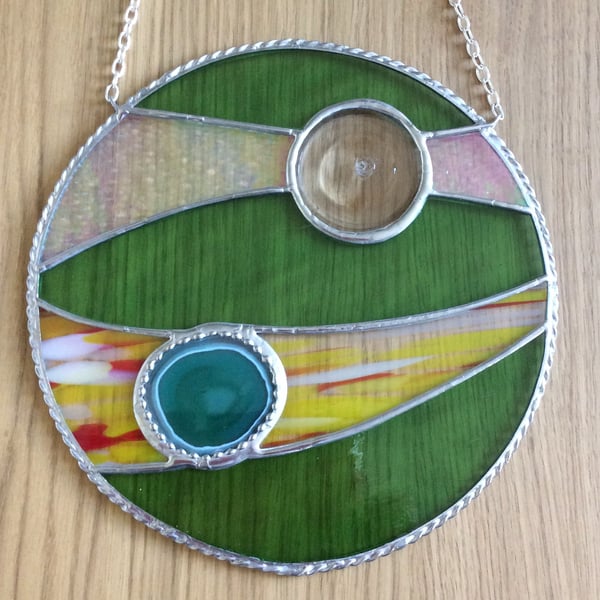 Abstract green circular suncatcher (0342)