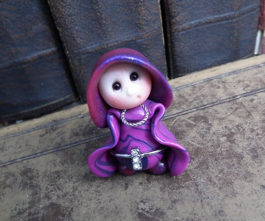 Tiny Gnome Maiden 'Hinn' 1.5" OOAK Sculpt by Ann Galvin