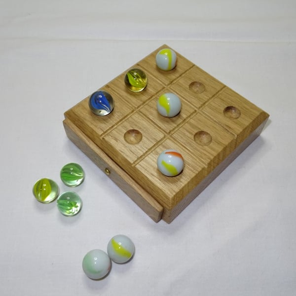 Wooden Noughts and Crosses OXO game