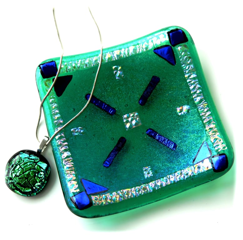 Emerald Dichroic Fused Glass Trinket Dish 9.5cm Handmade 