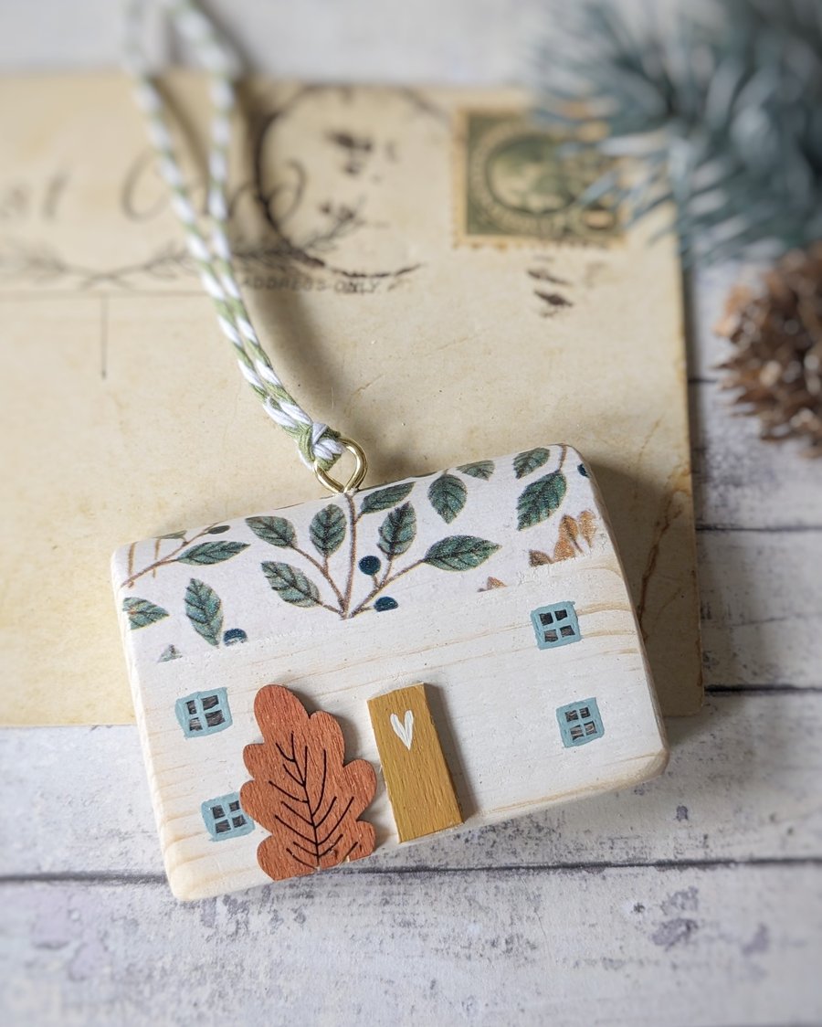 Wooden Hand Painted House Hanging Decoration