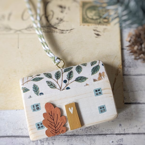 Wooden Hand Painted House Hanging Decoration