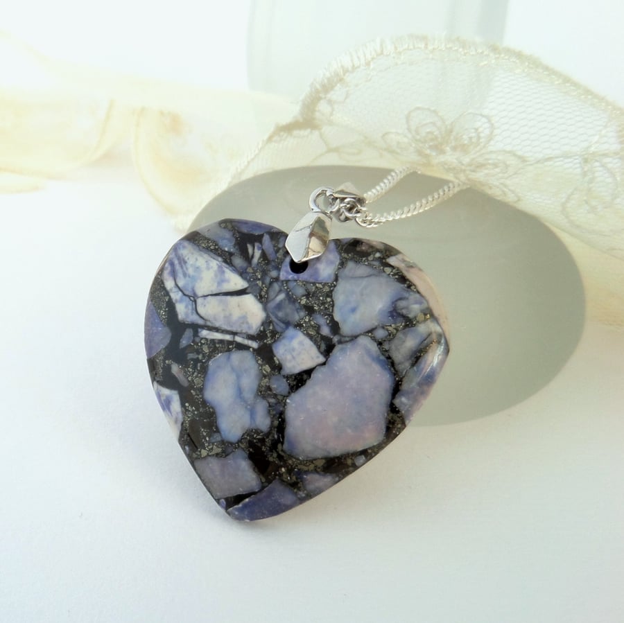 Lilac sediment jasper heart pendant necklace