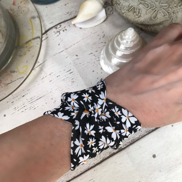 Daisy bracelet Wide Cuff in Daisy design fabric cover up bracelet