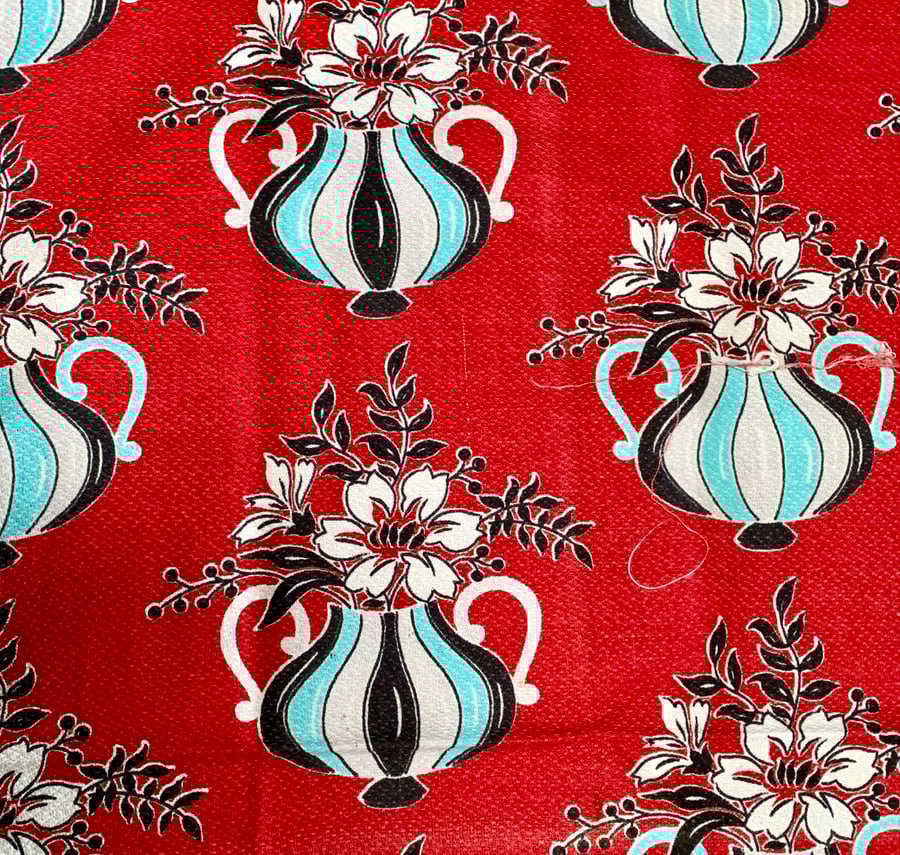 Iconic RARE Mid Century FLower Vases RED 50s Barkcloth Vintage Fabric for sale