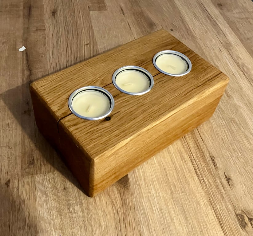 Oak tealight candle holder