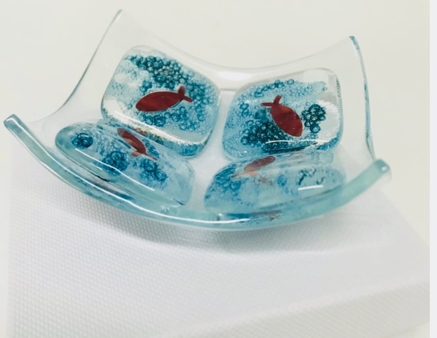 Fused glass fish and bubbles trinket dish 