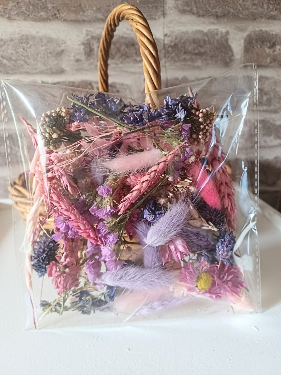 Dried flower heads in pink and purple mix