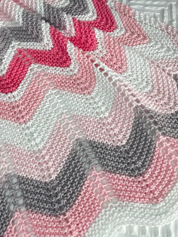 Pink, grey and white striped baby blanket in 100% cotton 
