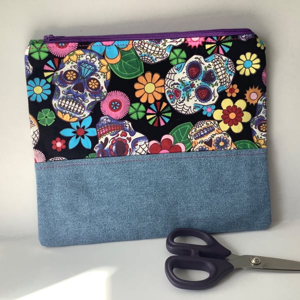 Makeup bag