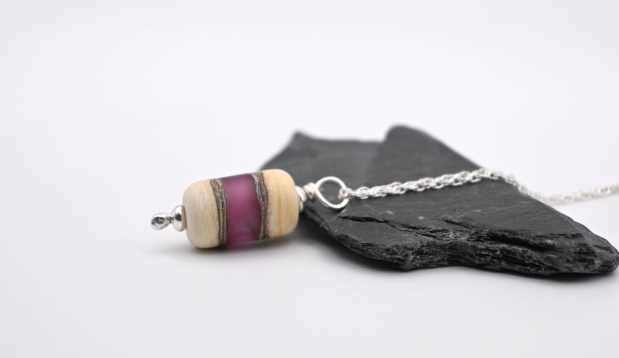 ivory and pink glass pendant necklace