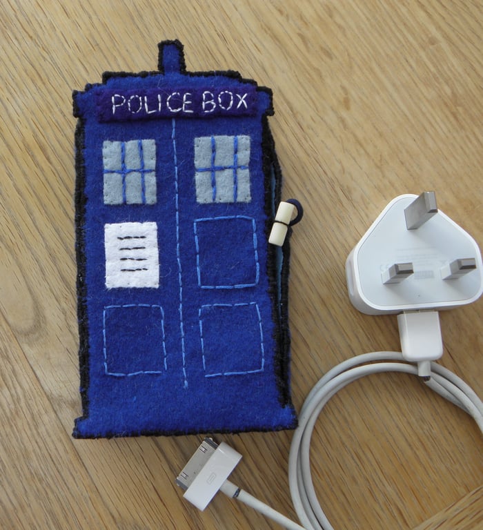 Dr Who Tardis I-Phone Docking Station