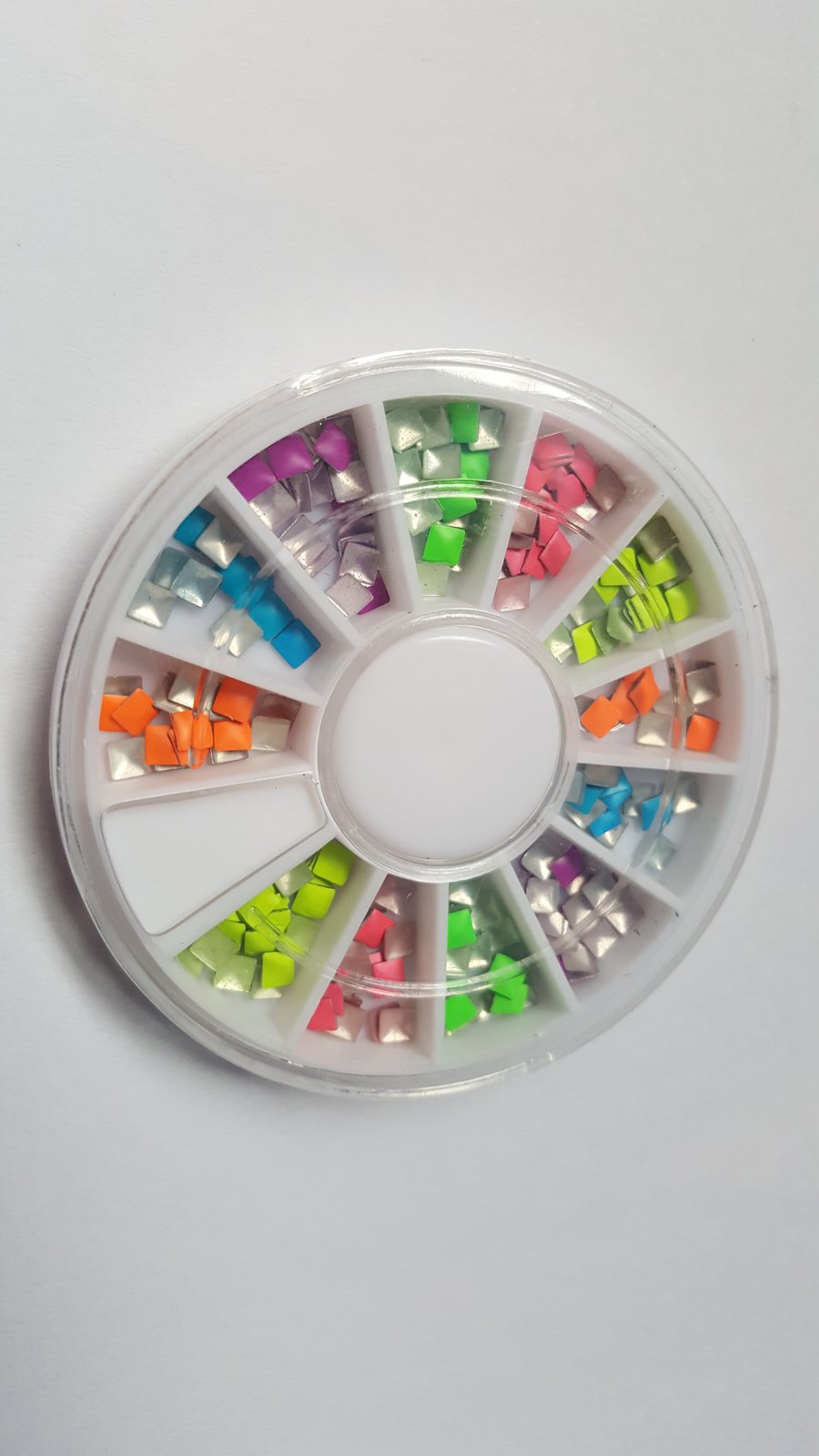 1 x Filled Storage Wheel - 6cm - 3mm Square Studs - Mixed Colour 