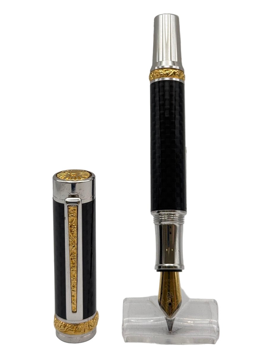 Bounty Fountain Pen - Carbon Fibre