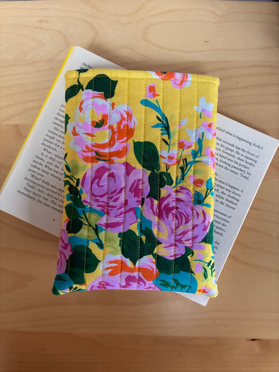 Bright Roses Fabric Quilted Book Sleeve 
