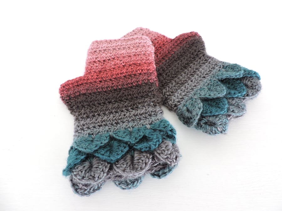Dragon Scale Cuff Fingerless Mitts   Sea Green Grey Charcoal Pink  Acrylic