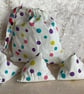 DANCING DOTS  3  LITTLE BEAN BAGS RICE FILLED THROWING OR JUGGLING GAME & BAG