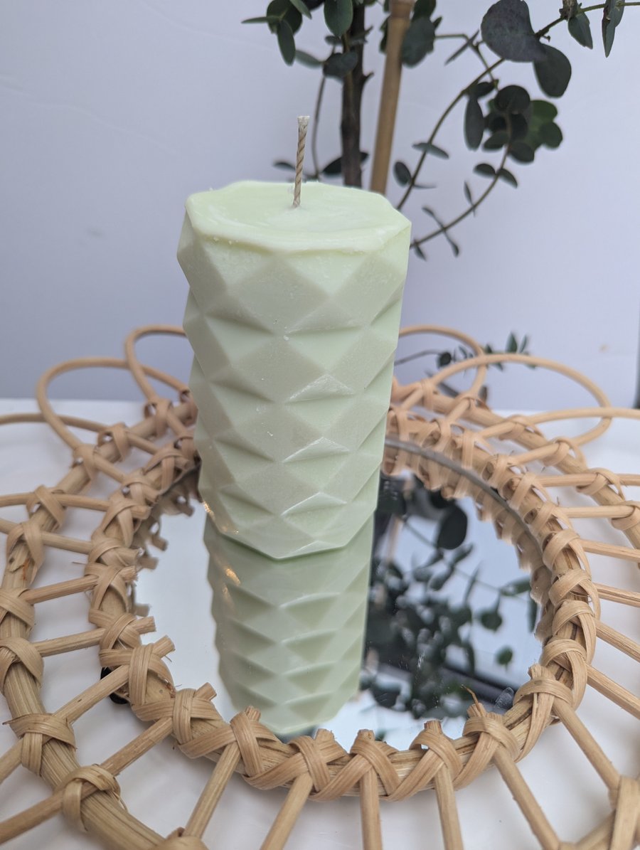 Geometric pillar Soy wax aromatherapy candle. 