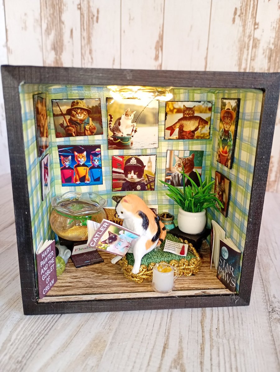 Box room Diorama, reading cat, quirky gift for cat lovers, with lights, cat lady