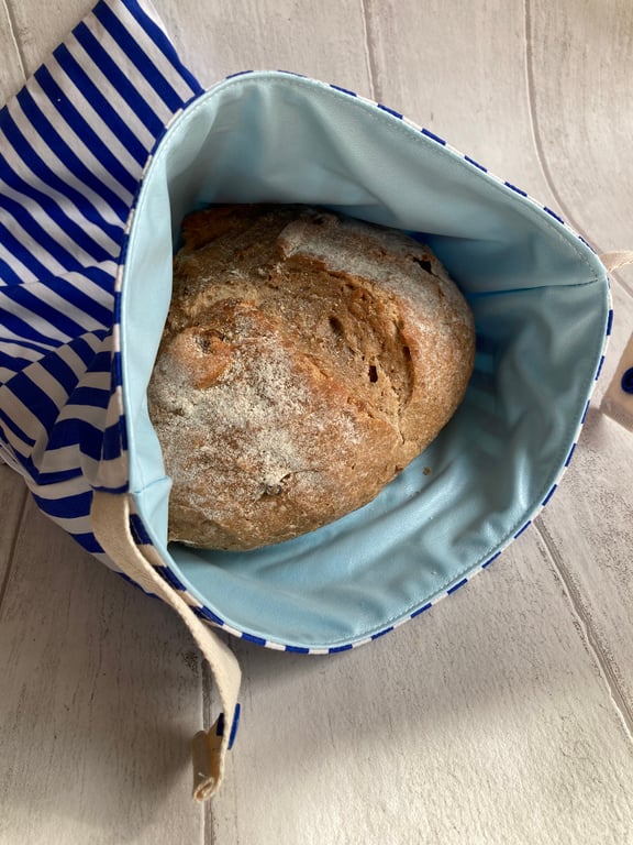 Bread bag  lined with PUL. Large size, reusable and washable. Blue stripes.