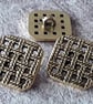 1" 25mm 40L Basket Weave Square Button x 4 pieces