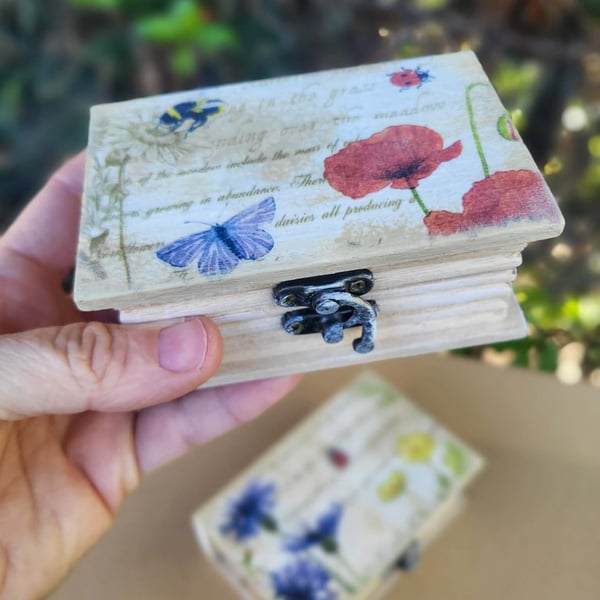 Small Floral Wooden Book Box - Wildflower Tiny Trinket Chest - Handcrafted Gift