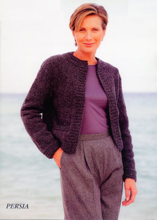 VINTAGE KNITTING PATTERN Ladies Persia Cardigan