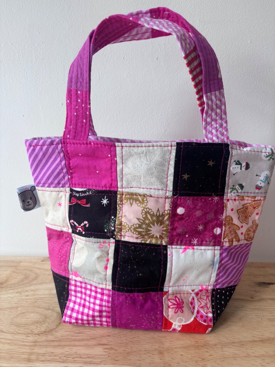 Summer Seconds - Patchwork Christmas bag in pinks
