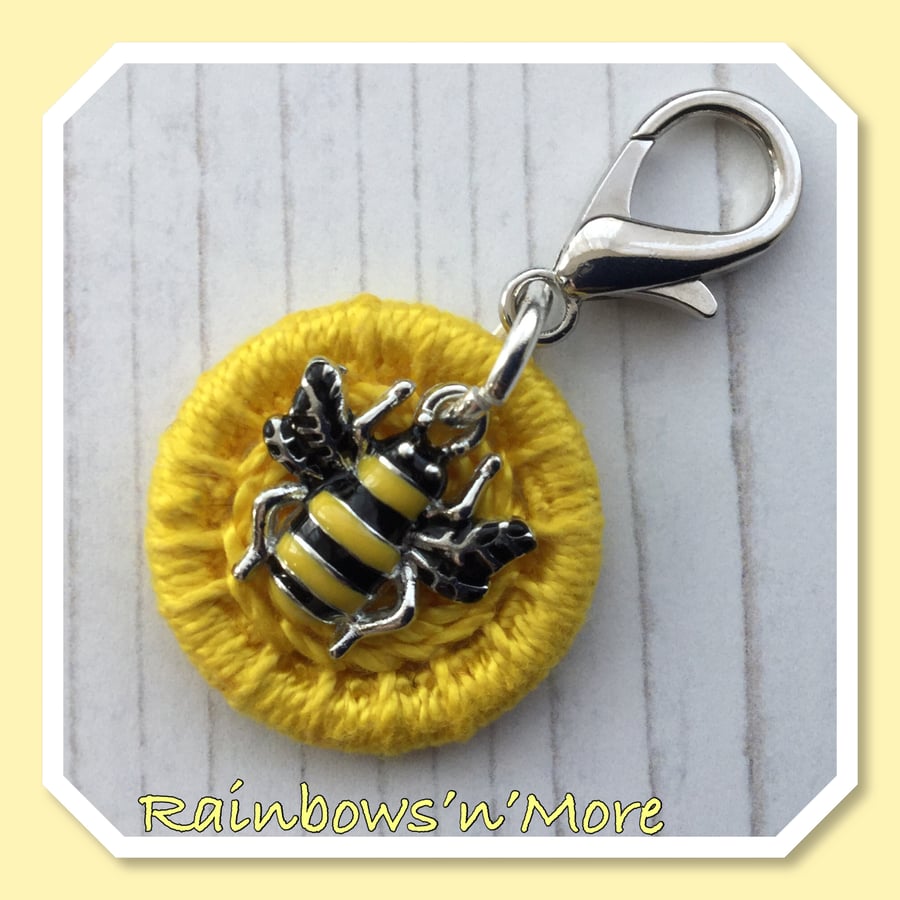 Dorset Button and Enamel Bee Bagcharm Zip Charm