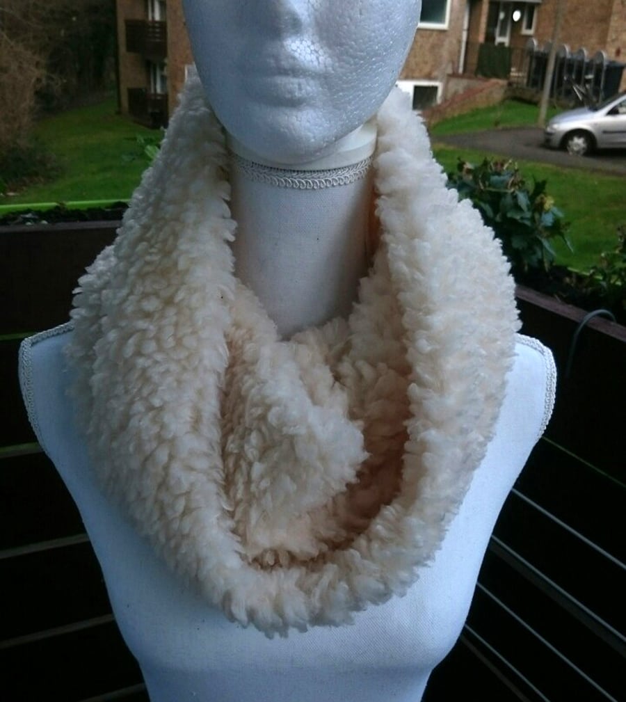 Vintage tubular beige faux fur collar-infinity neck wrap-infinity shawl