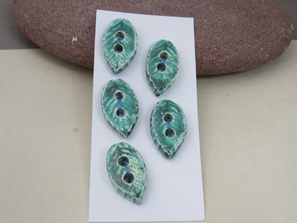 5 Small Leaf Shaped Jade Green Ceramic Buttons