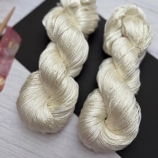Pure mulberry silk yarn. Undyed Mulberry Silk: 2ply Sport Fingering, Luxurious 