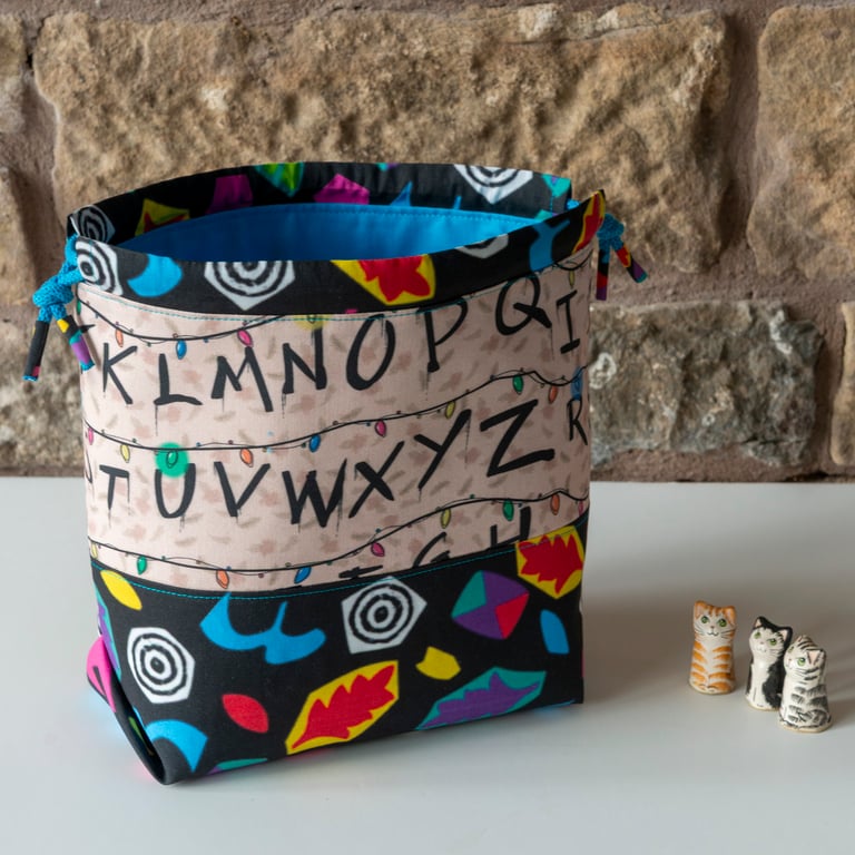Stranger Things drawstring project bag made with fabrics inspired by the series