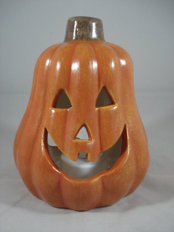 Ceramic Halloween Orange Pumpkin Candle Tea Light Holder Ornament Decoration.