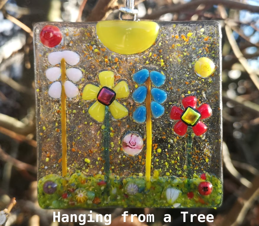 Artist made Fused Glass Flowers Suncatcher.