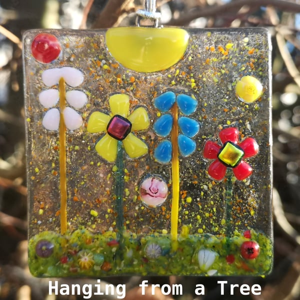 Artist made Fused Glass Flowers Suncatcher.