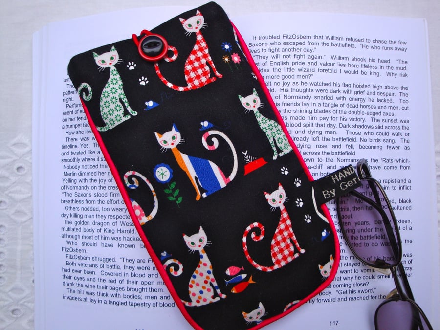 Cotton Glasses case - multicoloured cats - red piping - sunglasses - reading .