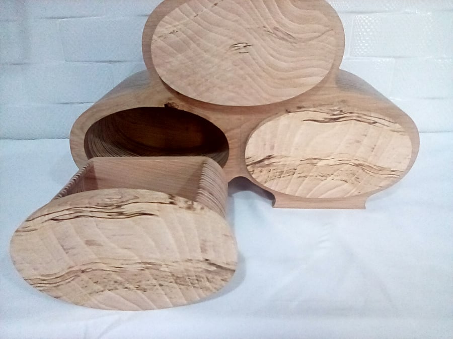 Jewellery box with elegant curves