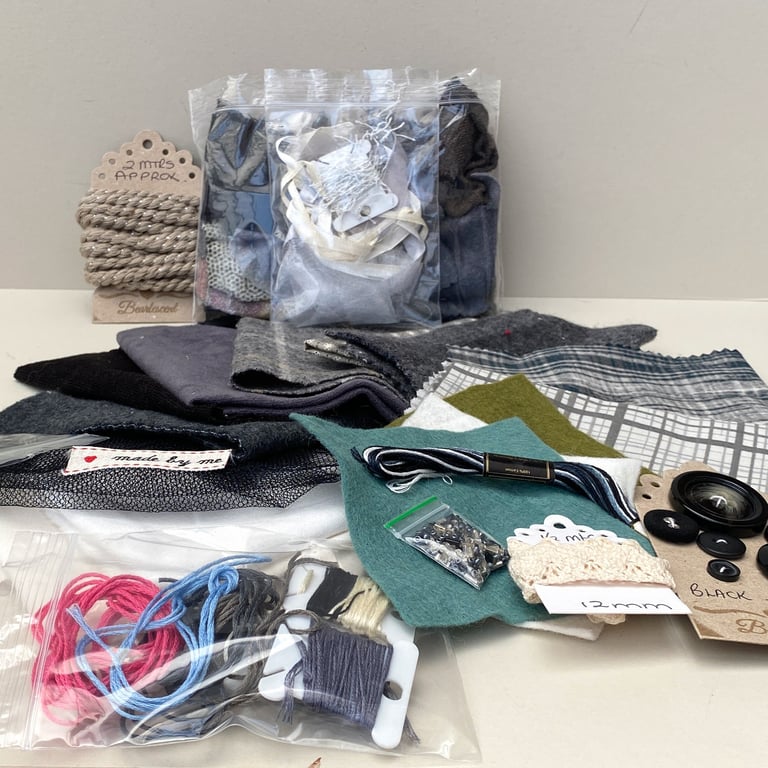 Smaller slow stitched kit, fabric Inspirations ref 22, patchwork, collage 