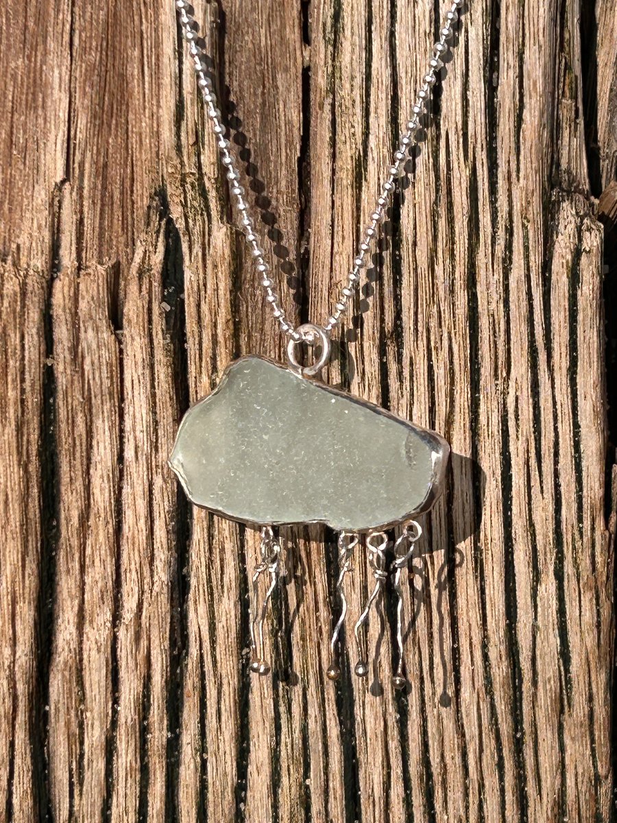 Cloud necklace 