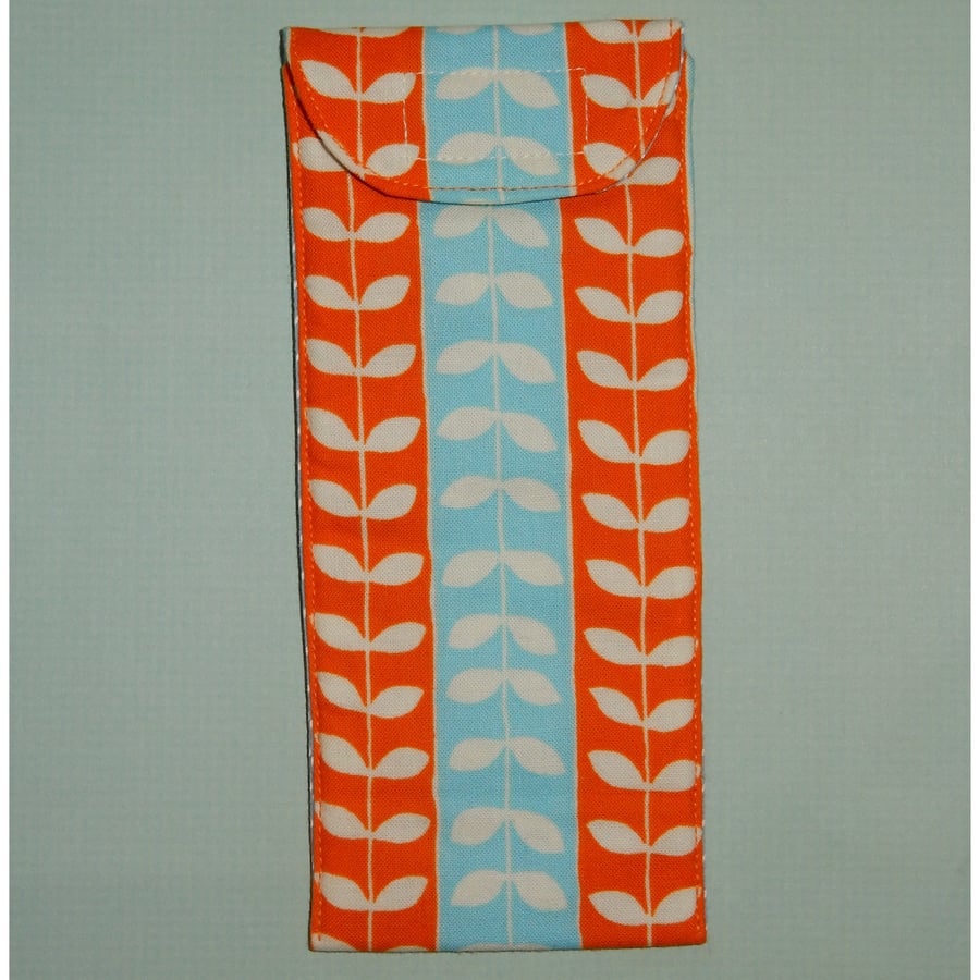 Glasses case - Leaves and vines