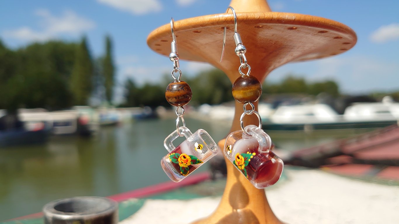 Dark Oktoberfest Beerrings with Canal Roses