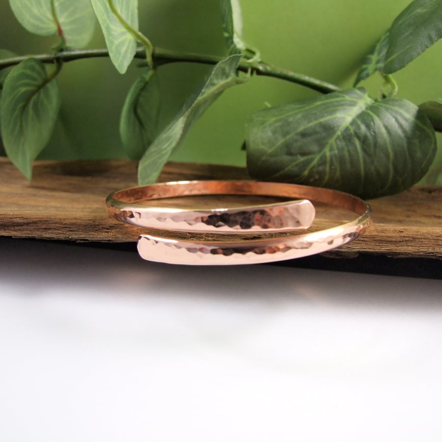 Copper Bangle. Overlap Design with Hammered Finish Size Medium