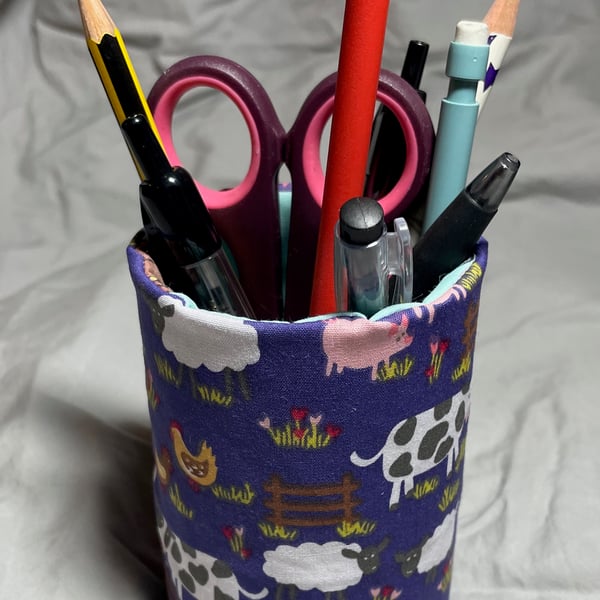 Pen and pencil pot